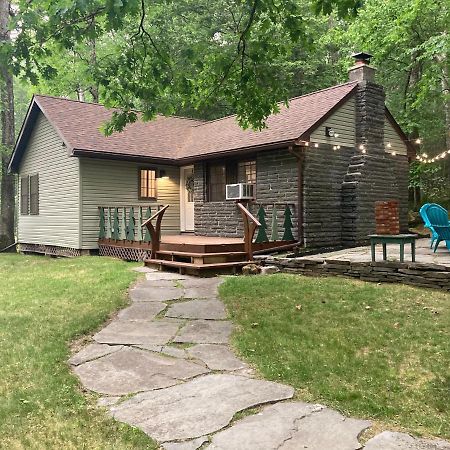 Peaceful Seasonal Wooded Cottage Close To Everything Tafton ภายนอก รูปภาพ